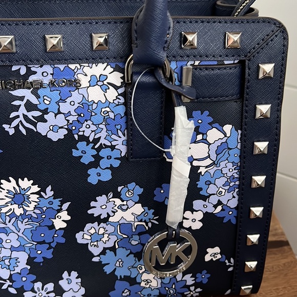 NWT Michael Kors Dillon satchel - Picture 17 of 17